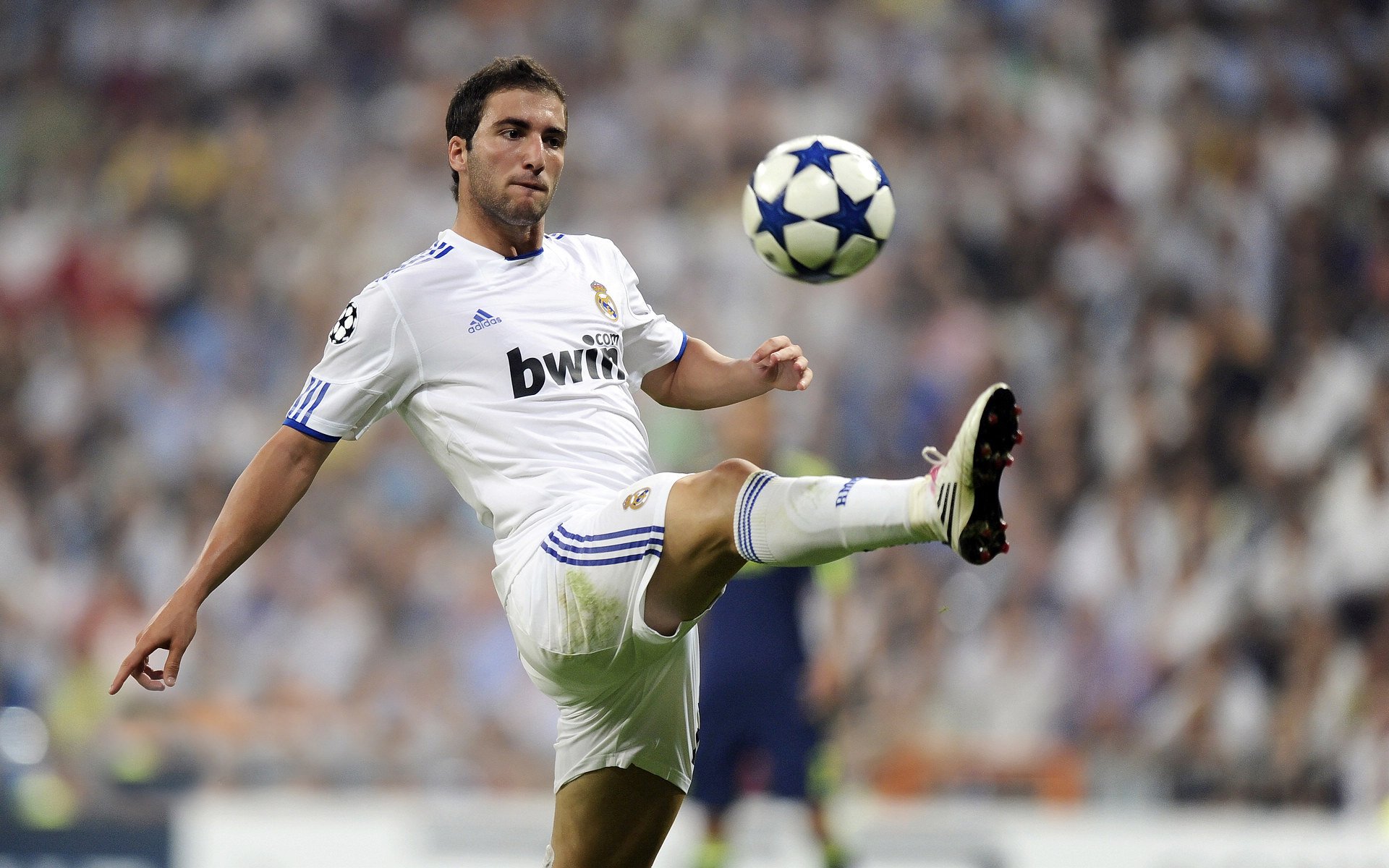 “意甲明星连续发光,球队士气爆棚”,意甲现役十大球星